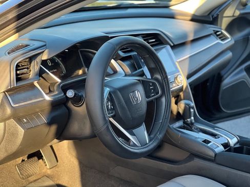 Used 2017 Honda Civic EX image 12