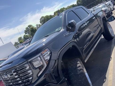 Used 2024 GMC Sierra 1500 Denali Ultimate AWD/4WD image 1