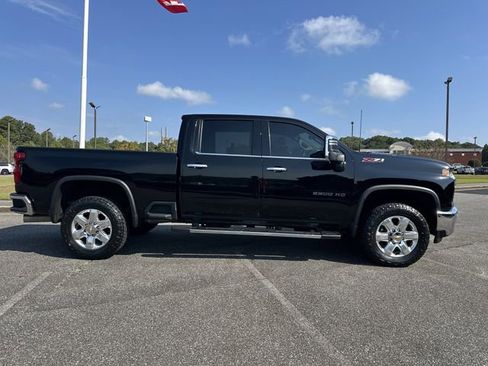 Used 2023 Chevrolet Silverado 2500 LTZ image 4