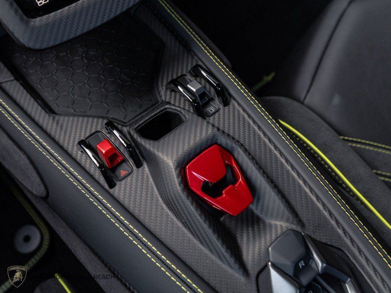 Used 2025 Lamborghini Revuelto AWD/4WD image 20