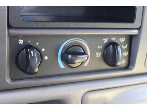 Used 2001 Ford F350 2WD SuperCab DRW Super Duty image 21