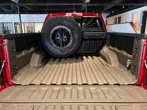 Used 2024 GMC Canyon AT4X w/ AT4X AEV Edition image 28