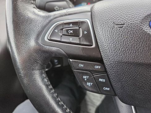 Used 2015 Ford Focus SE w/ SE Cold Weather Package image 17