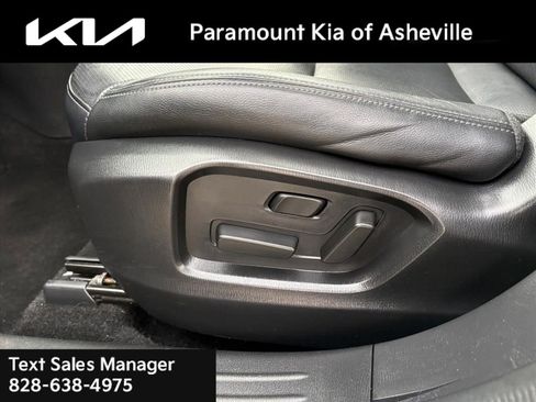 Used 2023 MAZDA CX-9 Touring image 17