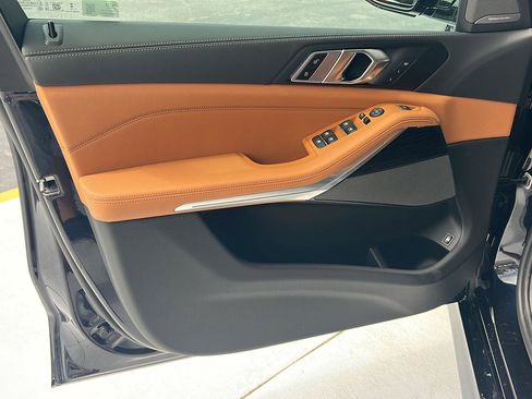 New 2026 BMW X5 xDrive50e image 16