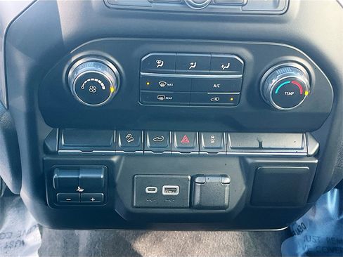 Used 2021 Chevrolet Silverado 1500 Custom Trail Boss w/ LPO, Dark Essentials Package image 16