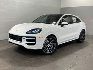 New 2026 Porsche Cayenne E-Hybrid Coupe video 1