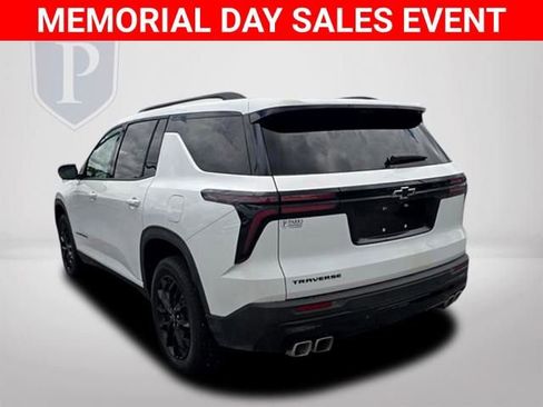 New 2026 Chevrolet Traverse LT w/ Midnight/Sport Edition FWD image 8