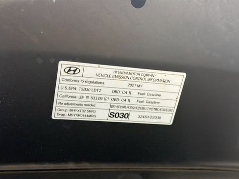 Used 2021 Hyundai Santa Fe SE w/ Cargo Package image 17