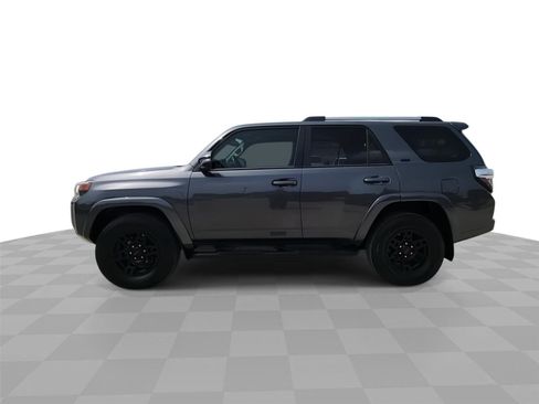 Used 2021 Toyota 4Runner SR5 Premium w/ Moonroof Package AWD/4WD image 5