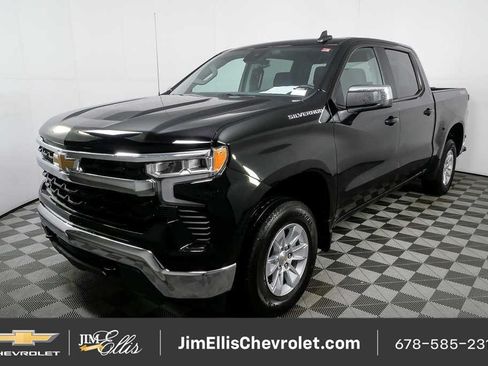 Certified 2025 Chevrolet Silverado 1500 LT AWD/4WD image 25
