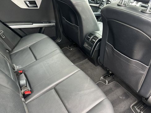 Used 2011 Mercedes-Benz GLK 350 4MATIC image 30
