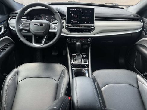 Certified 2025 Jeep Compass Limited AWD/4WD image 15