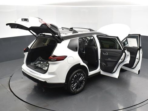 New 2026 Nissan Rogue Platinum w/ Platinum Premium Package image 33