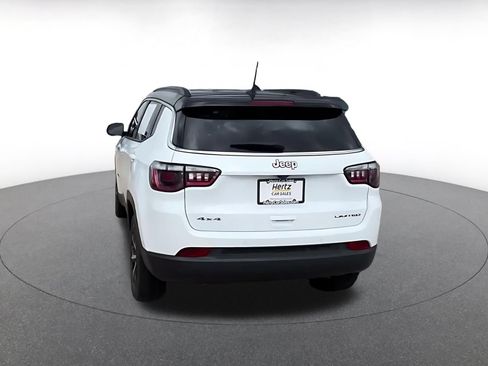 Used 2025 Jeep Compass Limited AWD/4WD image 12