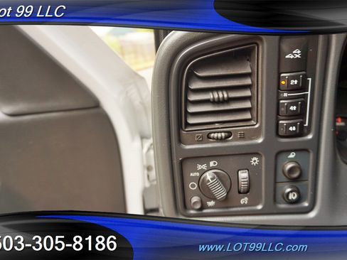 Used 2004 GMC Sierra 2500 SLE w/ Heavy-Duty Power Package image 21