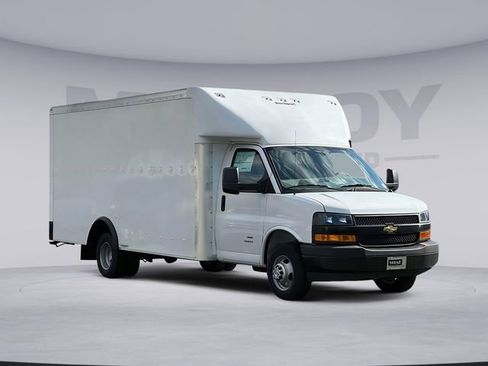 New 2023 Chevrolet Express 4500 w/ Power Convenience Package image 1