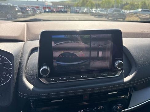 Used 2021 Nissan Rogue SV AWD/4WD image 14