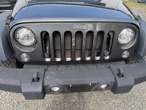 Used 2017 Jeep Wrangler Unlimited Sport w/ Quick Order Package 24S AWD/4WD image 21