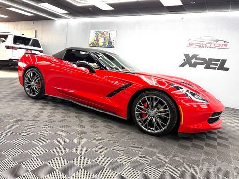 Used 2015 Chevrolet Corvette Stingray Convertible w/ 3LT Preferred Equipment Group RWD image 2