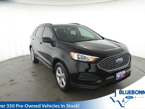 Certified 2024 Ford Edge SE image 1