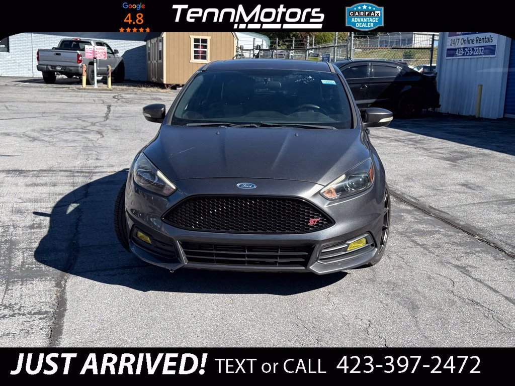Used 2015 Ford Focus ST w/ Equipment Group 401A FWD image 2