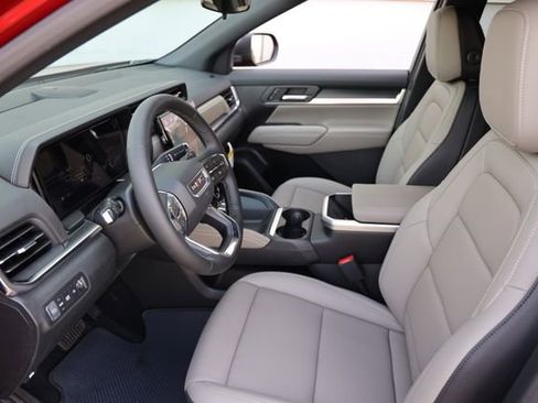 New 2026 GMC Terrain Elevation w/ Elevation Premium Package FWD image 12