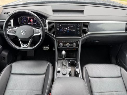 Used 2022 Volkswagen Atlas SEL R-Line image 15