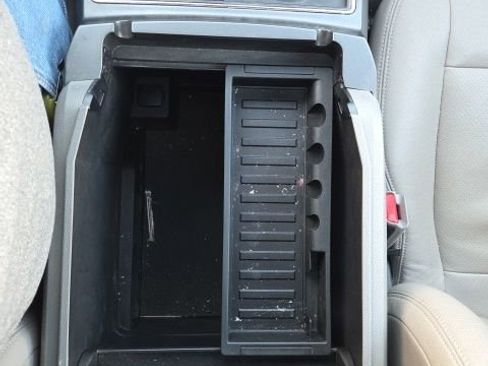 Used 2017 Ford F250 XLT w/ XLT Premium Package image 36