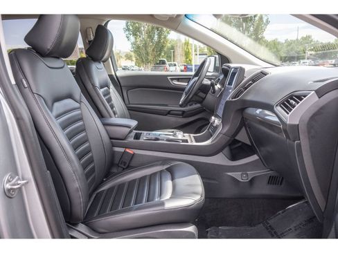 Used 2024 Ford Edge SEL AWD/4WD image 11