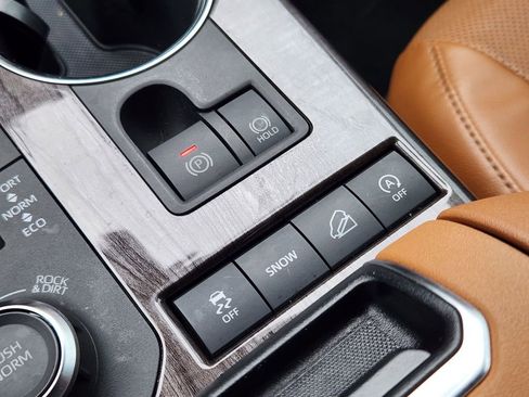 Used 2022 Toyota Highlander Platinum image 18