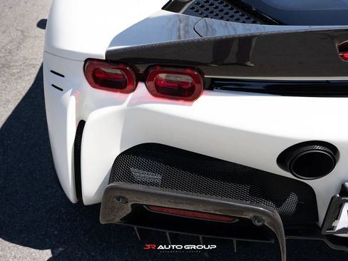 Used 2022 Ferrari SF90 Stradale image 20