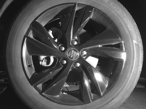 Used 2024 Buick Encore GX Sport Touring image 12