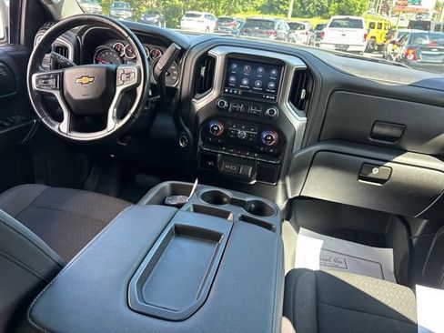Used 2019 Chevrolet Silverado 1500 LT w/ All-Star Edition AWD/4WD image 9