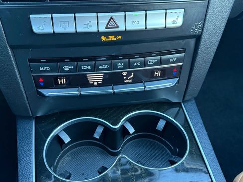 Used 2015 Mercedes-Benz E 400 E 400 4MATIC Coupe 2D image 23