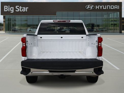 Used 2025 Chevrolet Silverado 1500 LT AWD/4WD image 8