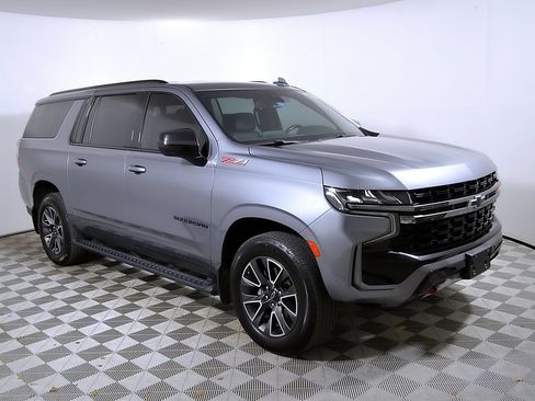 Used 2021 Chevrolet Suburban Z71 w/ Rear Media and Nav Package AWD/4WD image 6