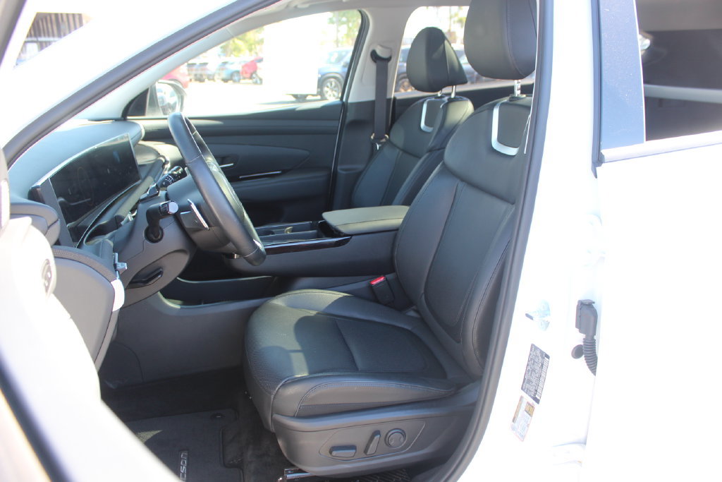 Used 2026 Hyundai Tucson Limited AWD/4WD image 13
