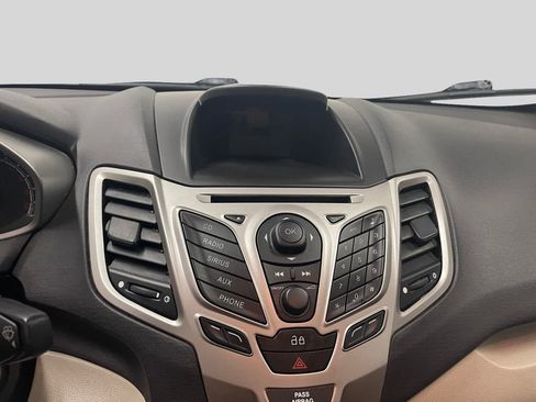 Used 2013 Ford Fiesta SE w/ Interior Protection Pkg image 14