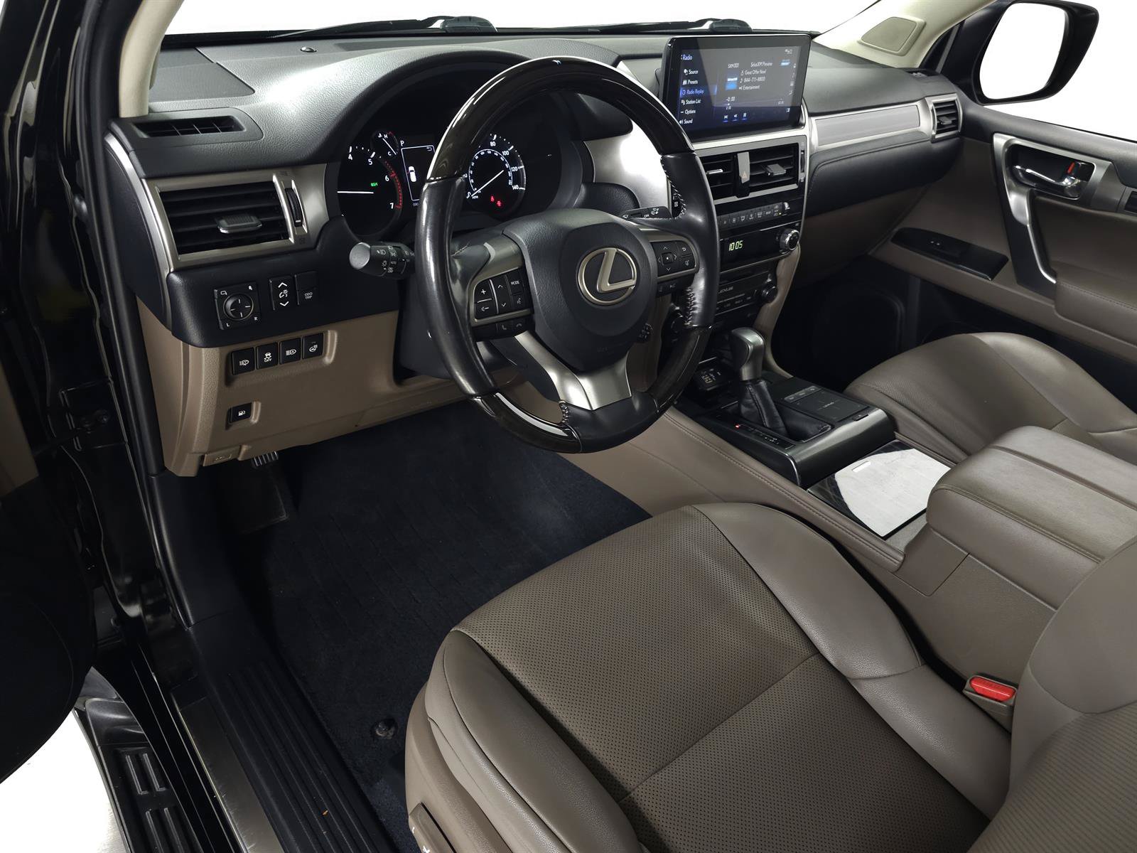 Certified 2023 Lexus GX 460 Premium w/ Accessory Package AWD/4WD image 17