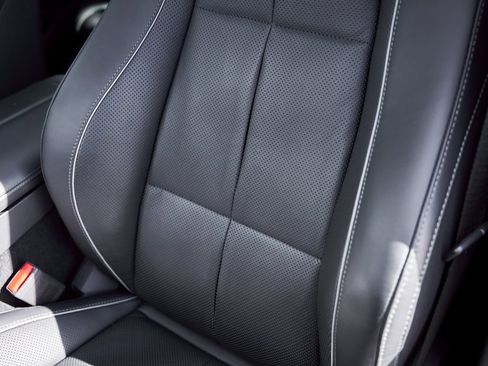 Used 2021 Mercedes-Benz Maybach GLS 600 4MATIC image 39