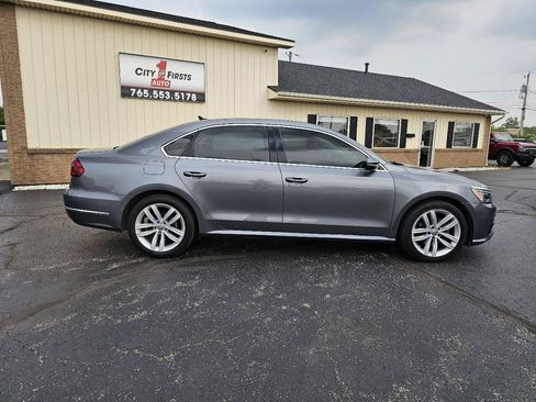 Used 2018 Volkswagen Passat 2.0T SE FWD image 20