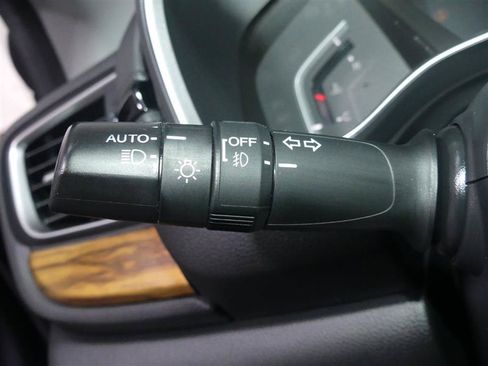Used 2018 Honda CR-V Touring image 34
