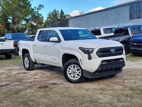 Used 2024 Toyota Tacoma SR5 image 37