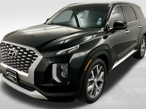 Used 2022 Hyundai Palisade SEL w/ Premium Package FWD image 4