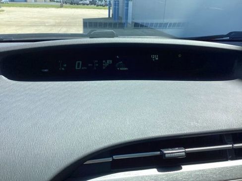 Used 2015 Toyota Prius Two FWD image 27