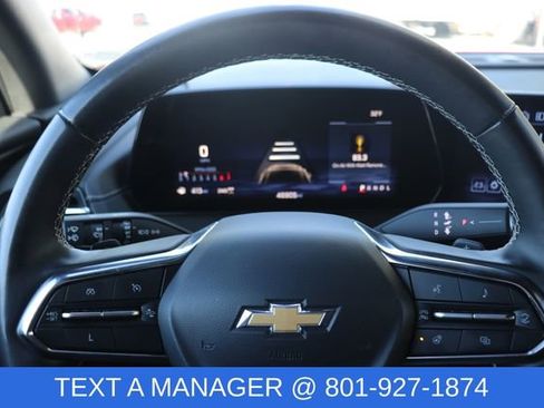 Used 2025 Chevrolet Traverse LT AWD/4WD image 23