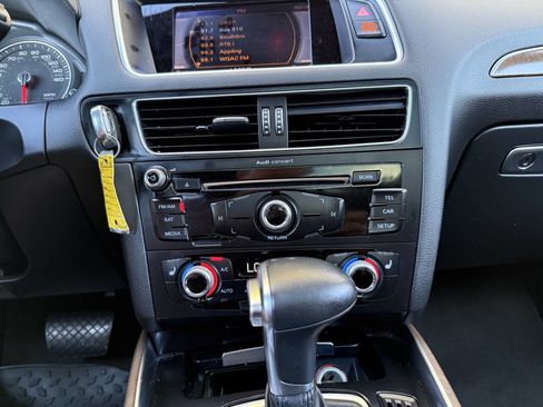 Used 2015 Audi Q5 2.0T Premium image 11