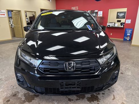 Used 2025 Honda Odyssey Sport-L image 2