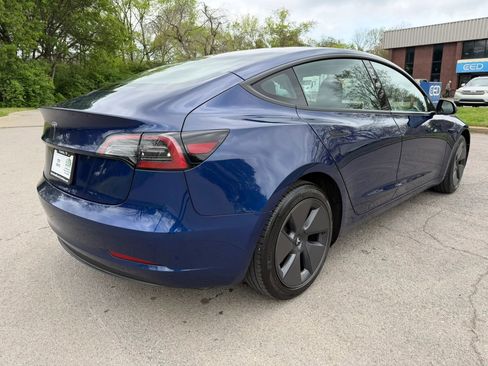 Used 2023 Tesla Model 3 Standard Range image 4